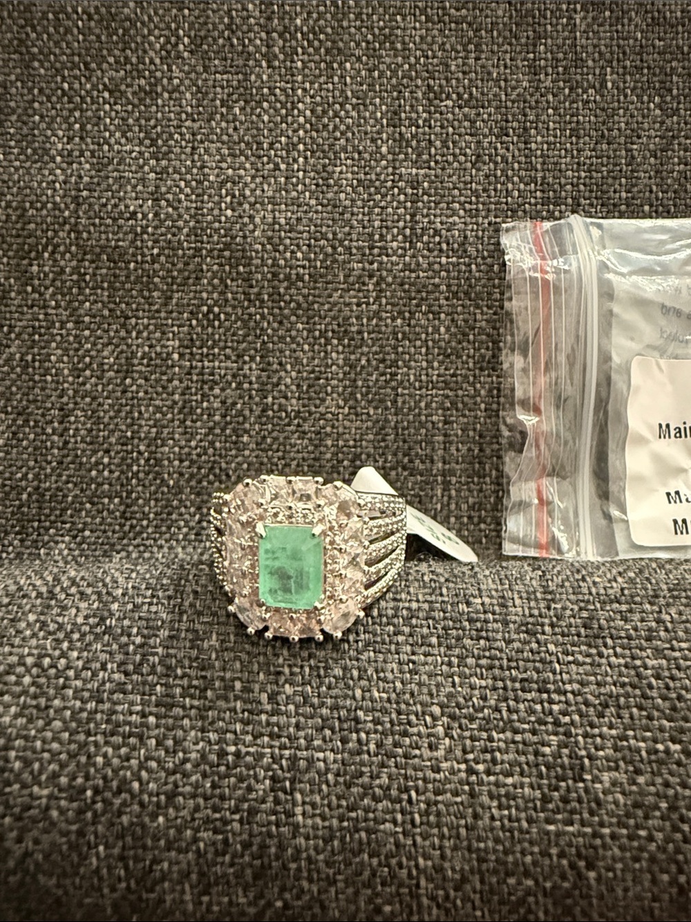 Bomb party OG mint green tourmaline rhodium plating Size 8 ring